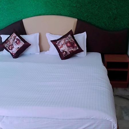 Paradise Hotel For Couples เมาท์อาบู ภายนอก รูปภาพ
